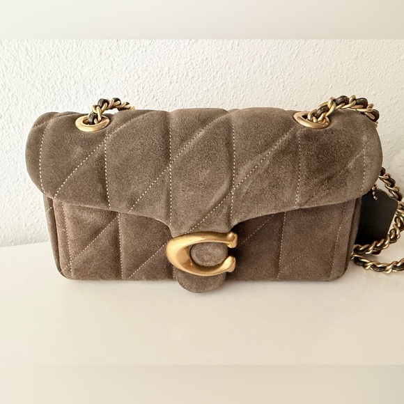 Coach Tabby 20 Quilted Suede Shoulder Bag with Gold Chain. - Picture 2 of 14